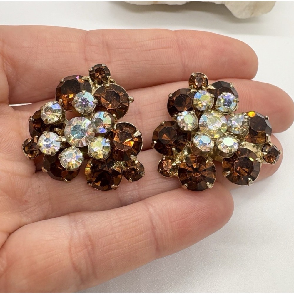 Vintage Brown & Clear Rhinestone Cluster‎ Gold Tone Clip On Earrings 1950s Retro